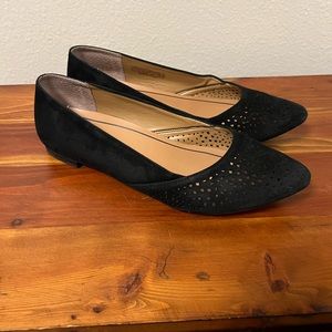 Vionic black flats